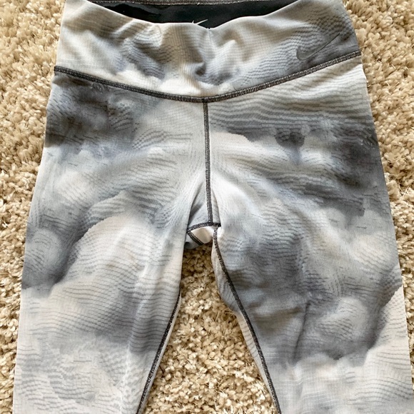 Nike Tulle Mesh Power Legendary Training Tights - Picture 6 of 8